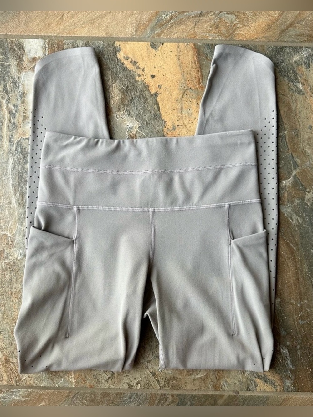 Athleta Chakra 7/8 Tight In Powervita Silver Gray Size XS